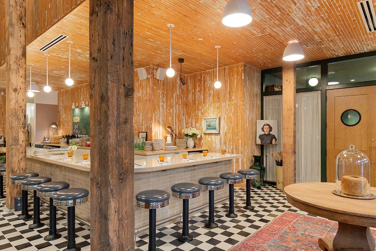 Palihotel Seattle Downtown: Trendy Boutique Hotel for Restful Nights from $175