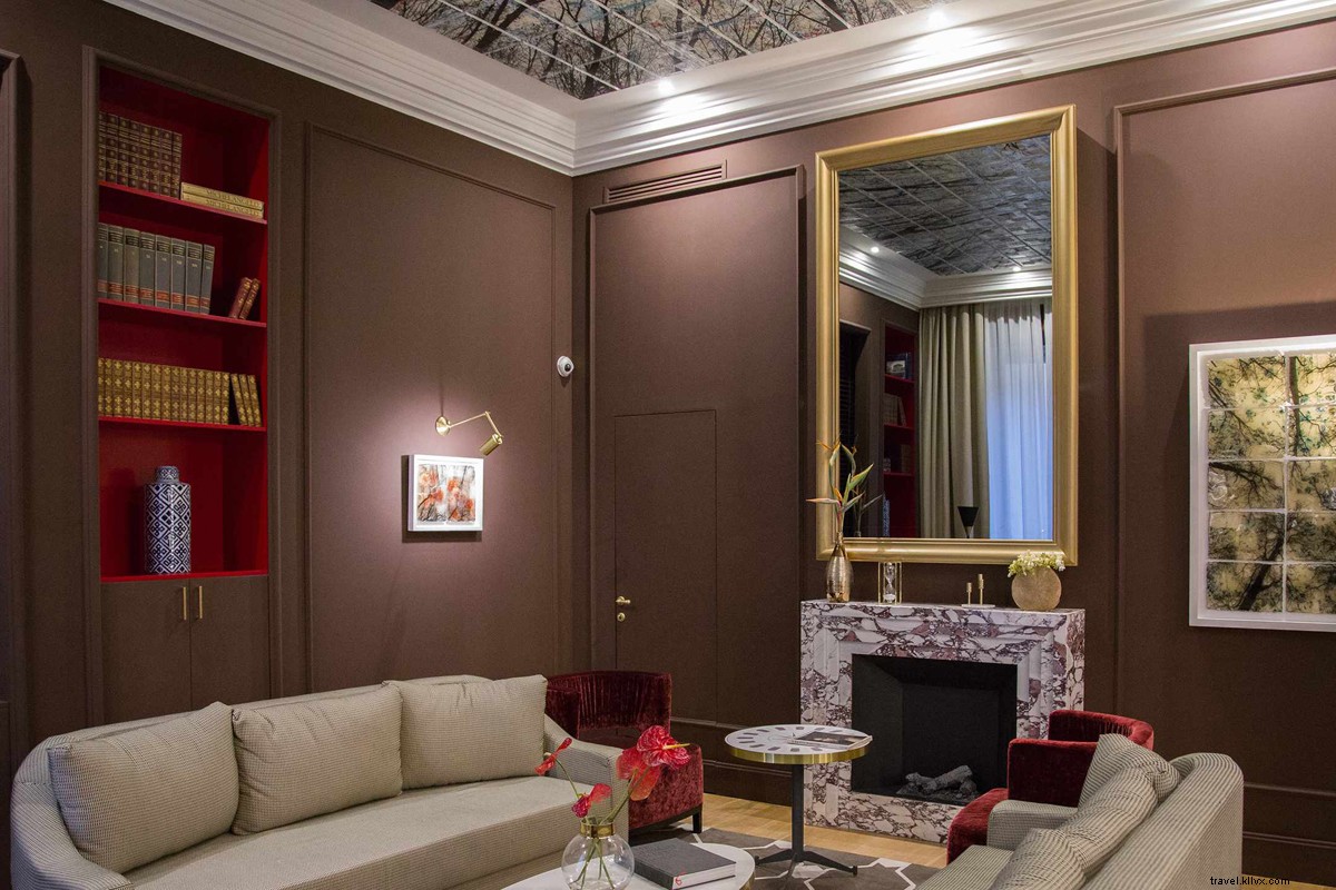 Elizabeth Unique Hotel: Luxurious Private Palazzo Stay Near Rome s Spanish Steps