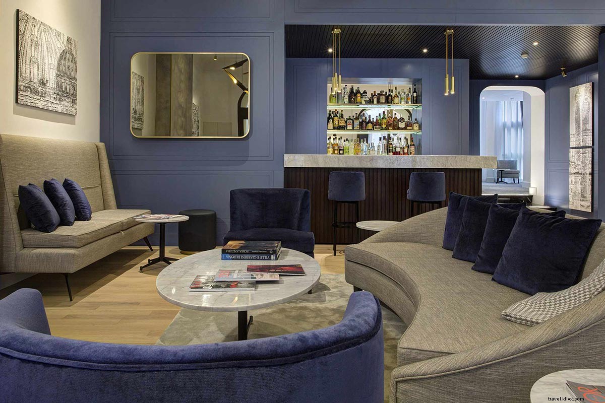 Elizabeth Unique Hotel: Luxurious Private Palazzo Stay Near Rome s Spanish Steps