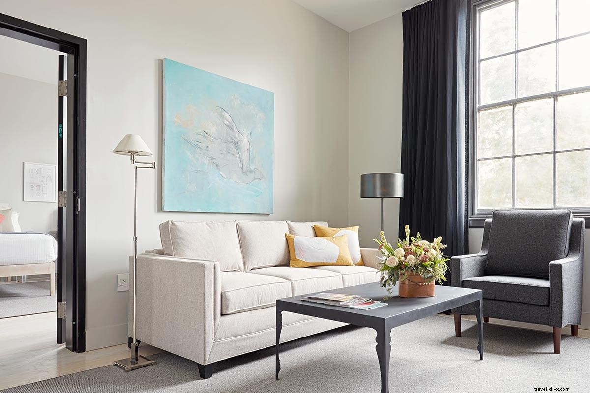 Quirk Hotel: Richmond s Charming  Pretty in Pink  Boutique Escape