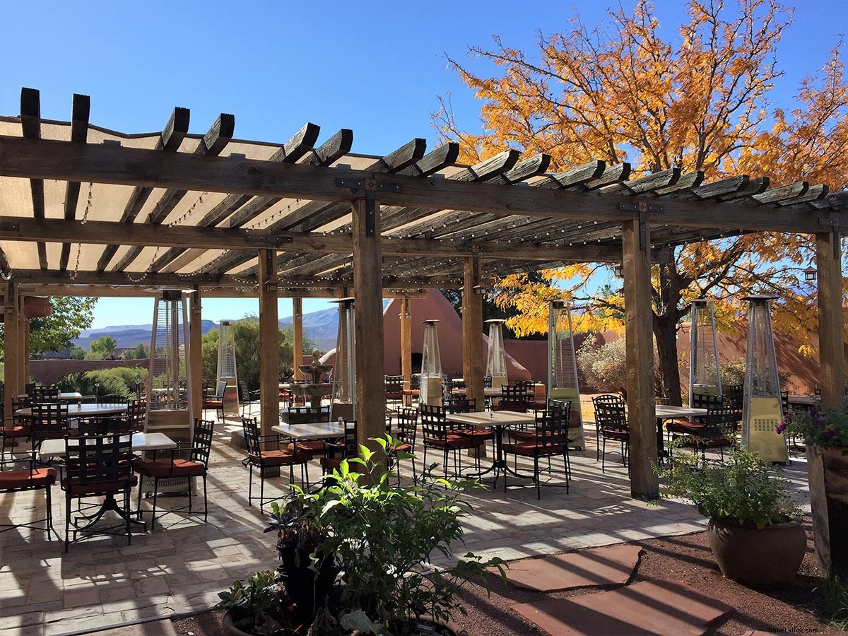 Rejuvenate Your New Year: Adventure, Hiking & Wellness at Red Mountain Resort, Utah Desert