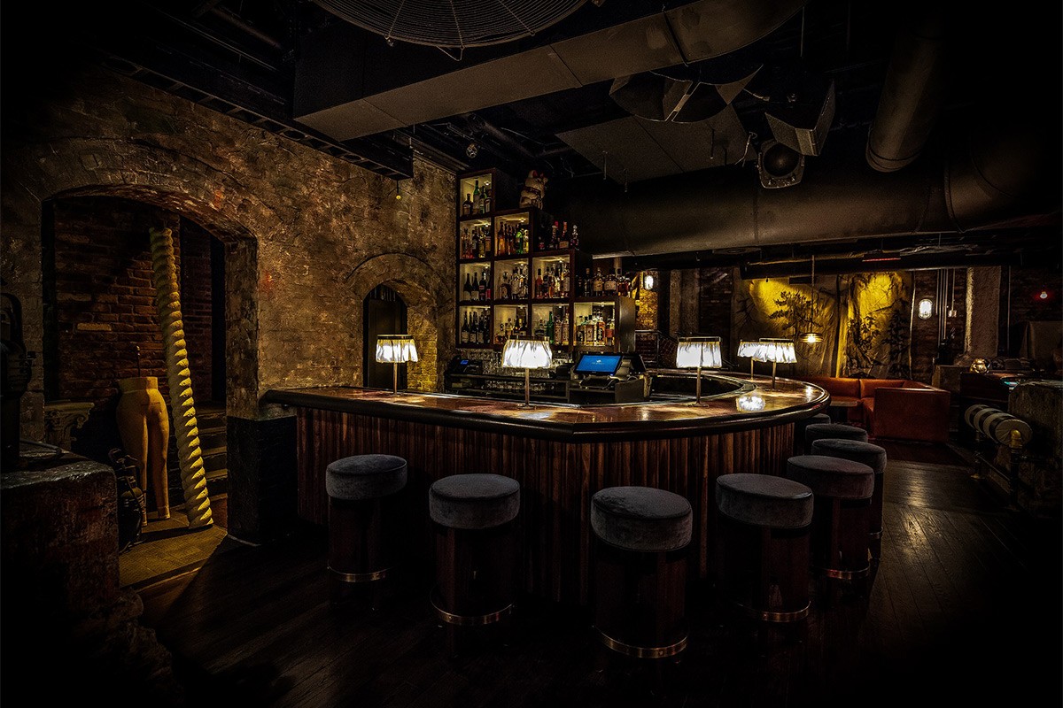 The Beekman: Premier Luxury Hotel in Lower Manhattan with Gilded-Age Elegance