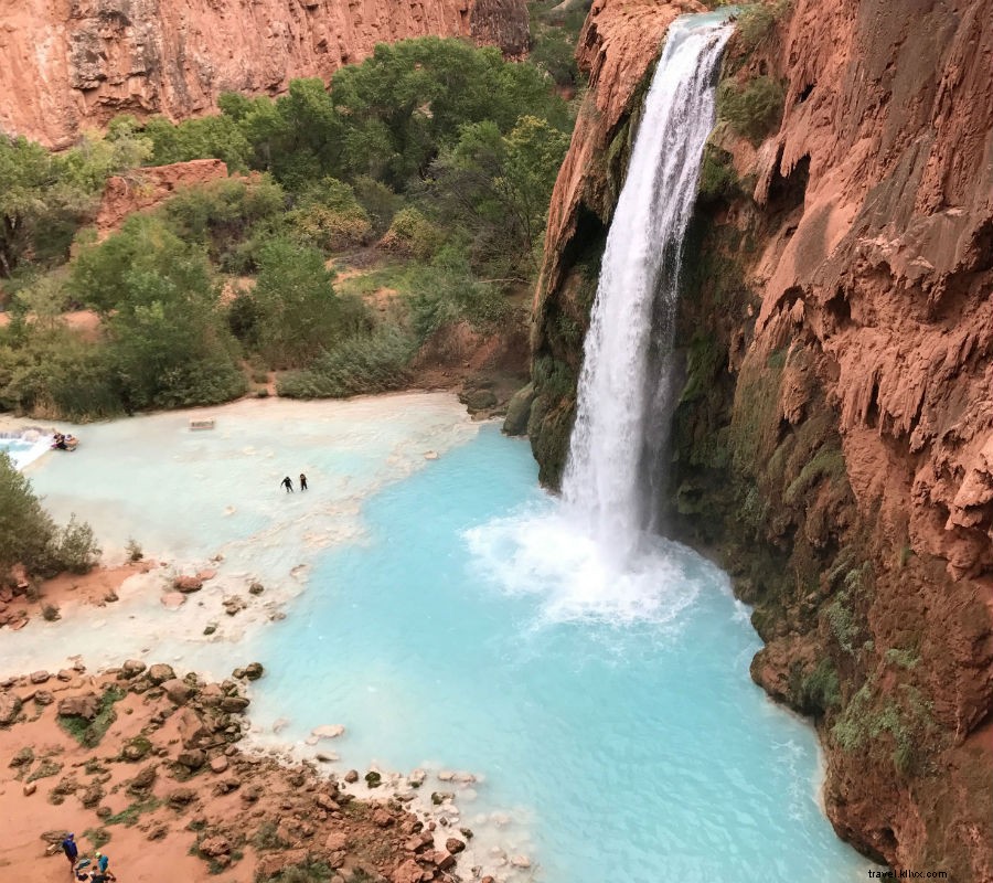 Discover Vibrant Rainbow Beaches and Lakes: Must-Add Travel Wonders