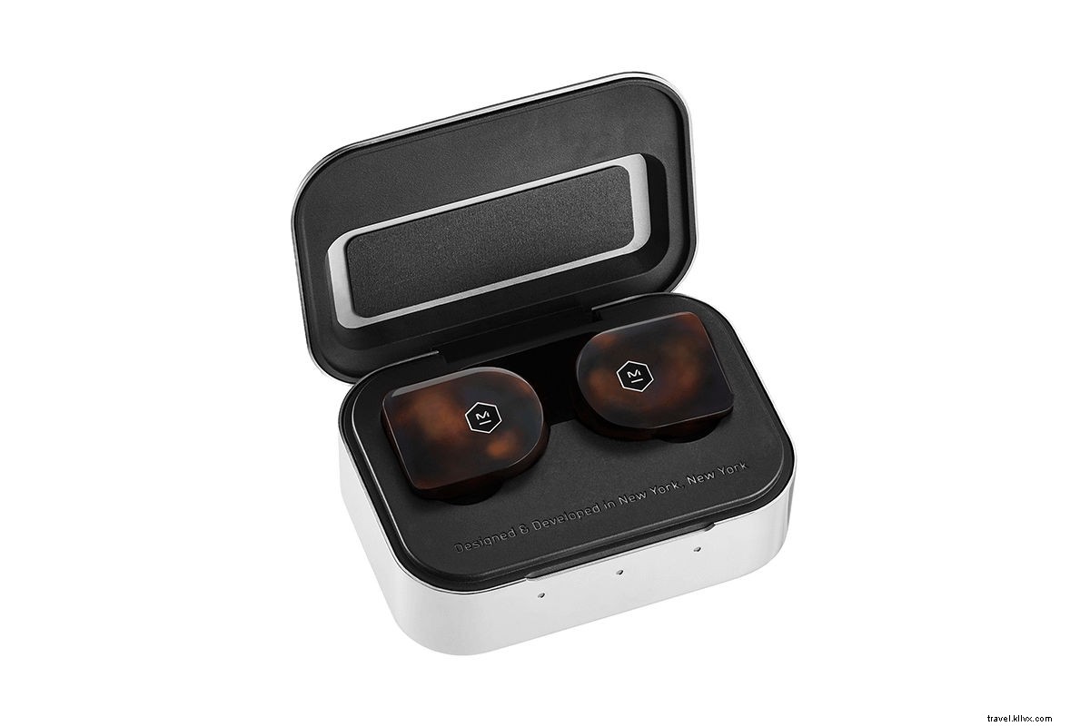 17 Charming Global Gift Ideas Under $300 for Avid Travelers