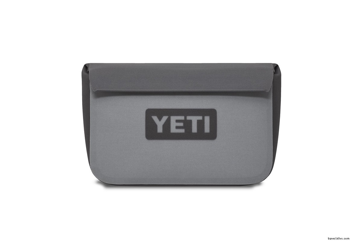 14 Thoughtful Gifts Under $50 Perfect for Every Traveler on Your Holiday List