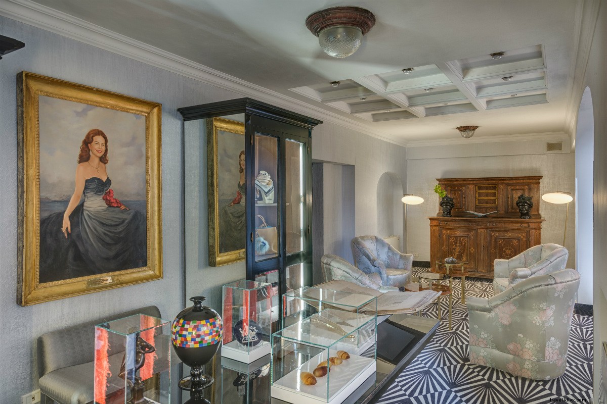 Punta Tragara: Capri s Cliffside Villa with Exclusive Sea Views