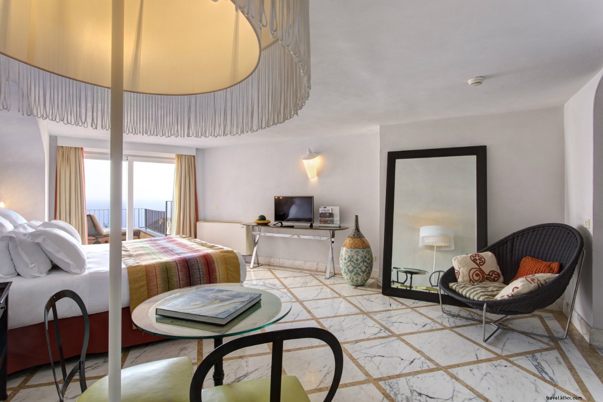 Punta Tragara: Capri s Cliffside Villa with Exclusive Sea Views