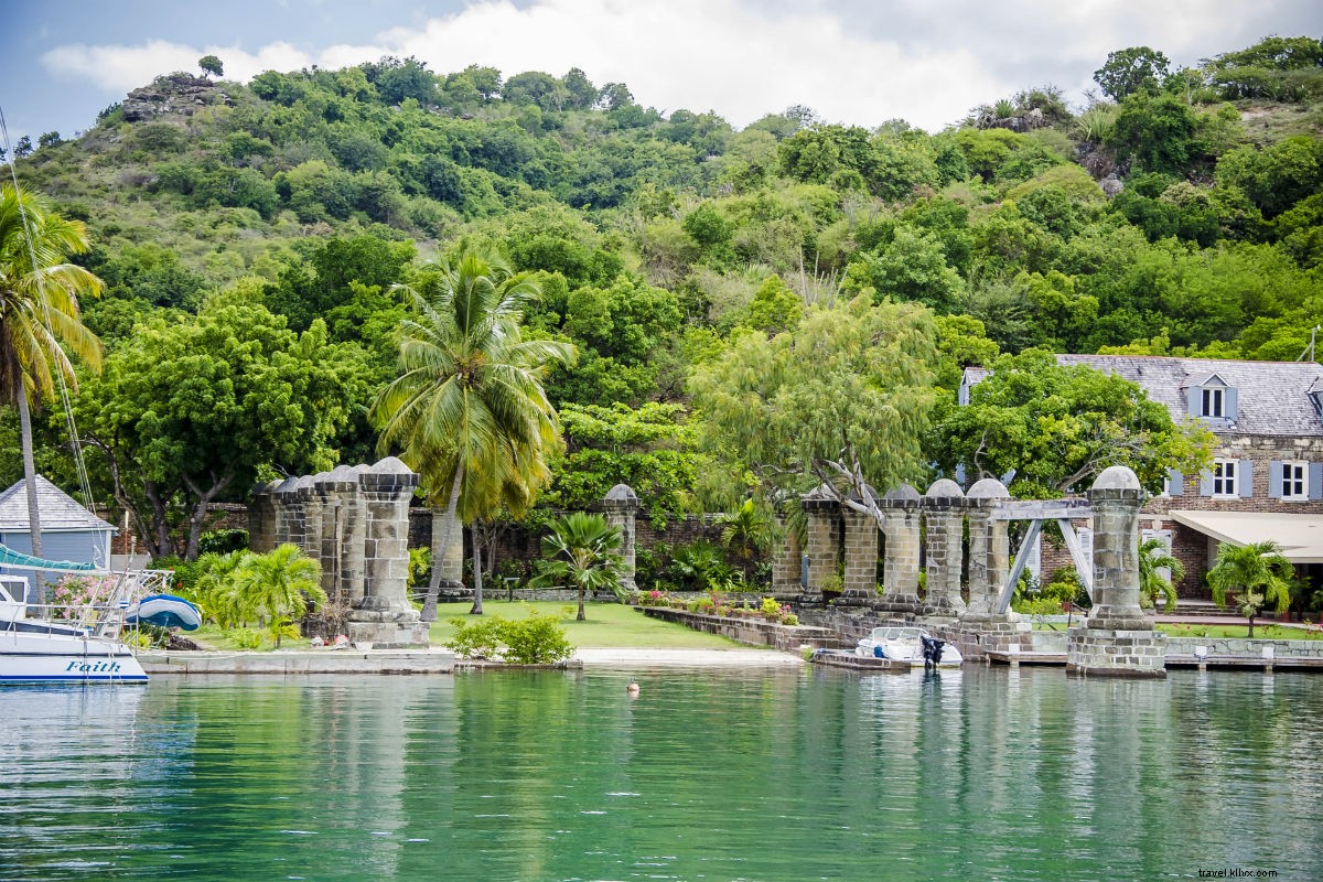 Top 5 Reasons to Visit Antigua and Barbuda This Summer