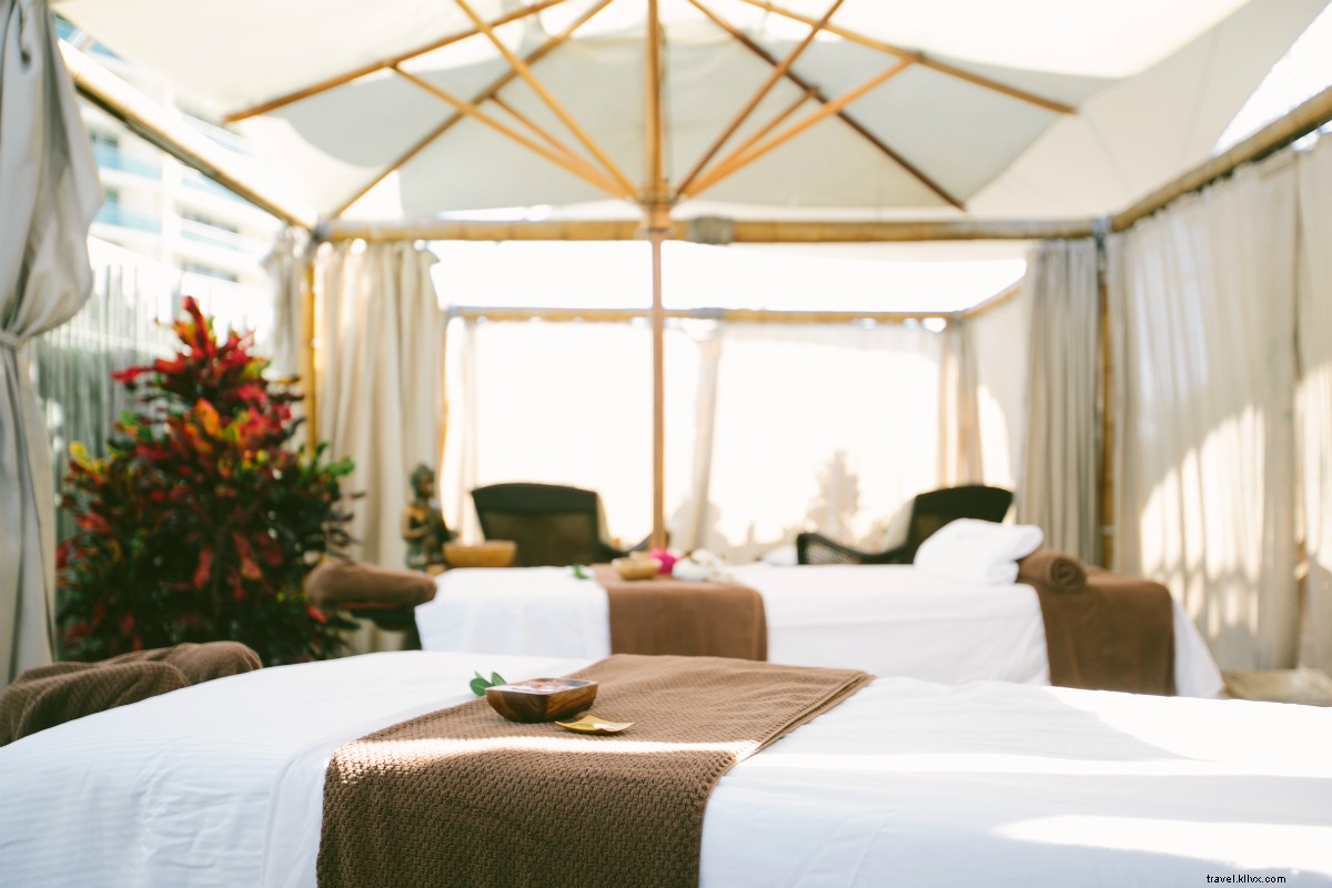 The Betsy South Beach: Artistic Beachfront Luxury in Vibrant Miami