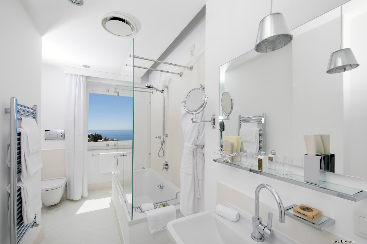 Casa Angelina: 50 Shades of Blue & 15 Shades of White on the Amalfi Coast