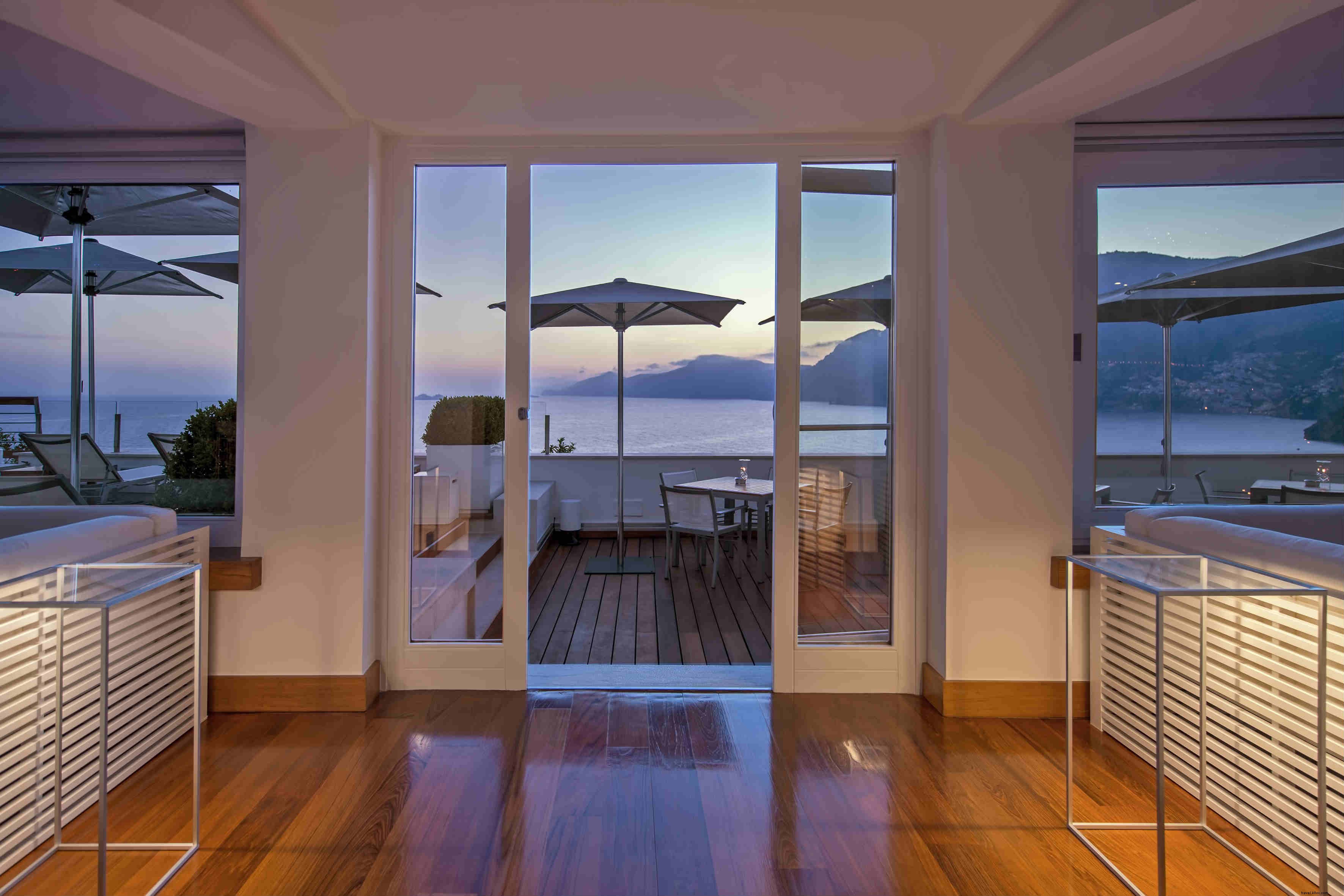 Casa Angelina: 50 Shades of Blue & 15 Shades of White on the Amalfi Coast