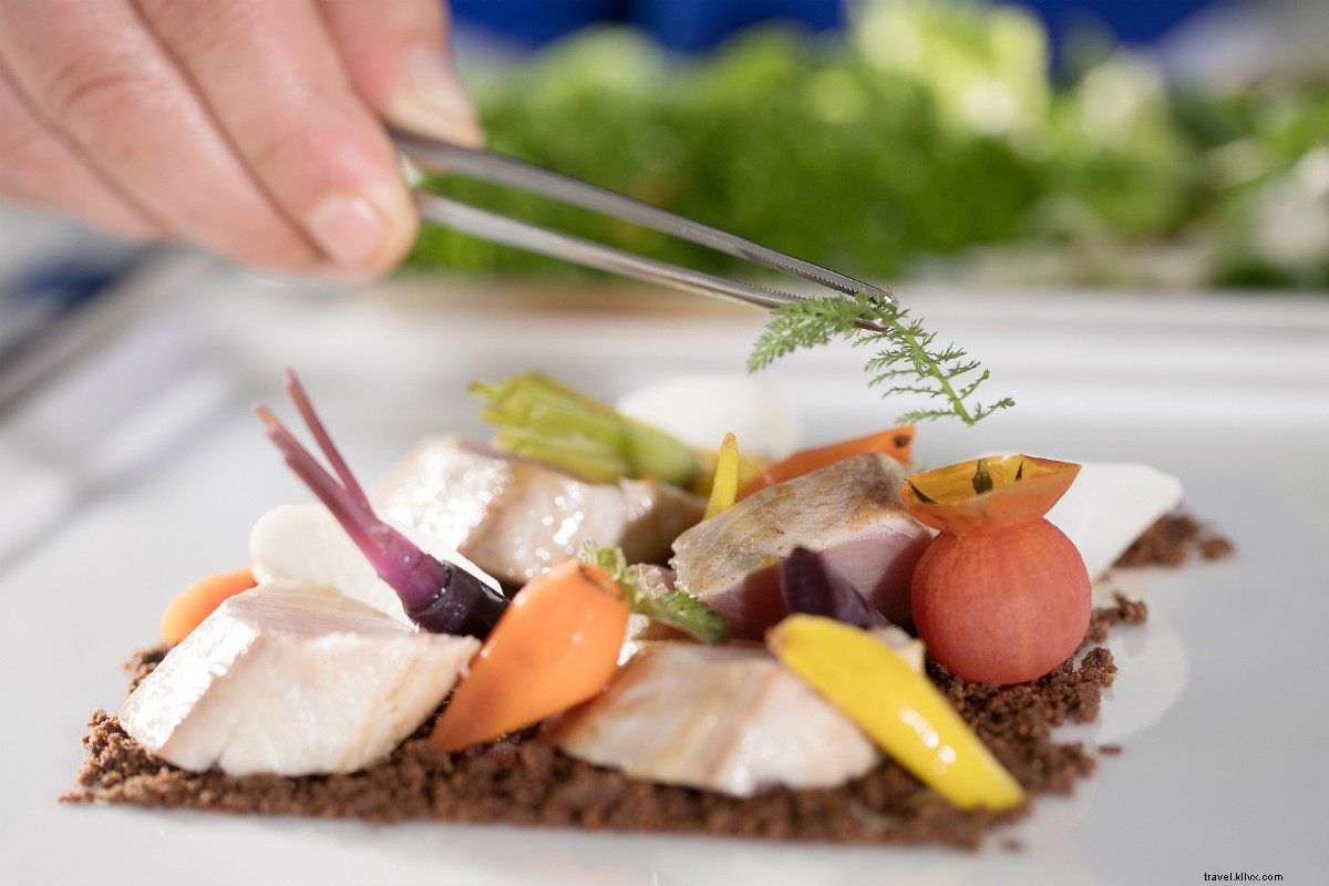 Casa Angelina: 50 Shades of Blue & 15 Shades of White on the Amalfi Coast