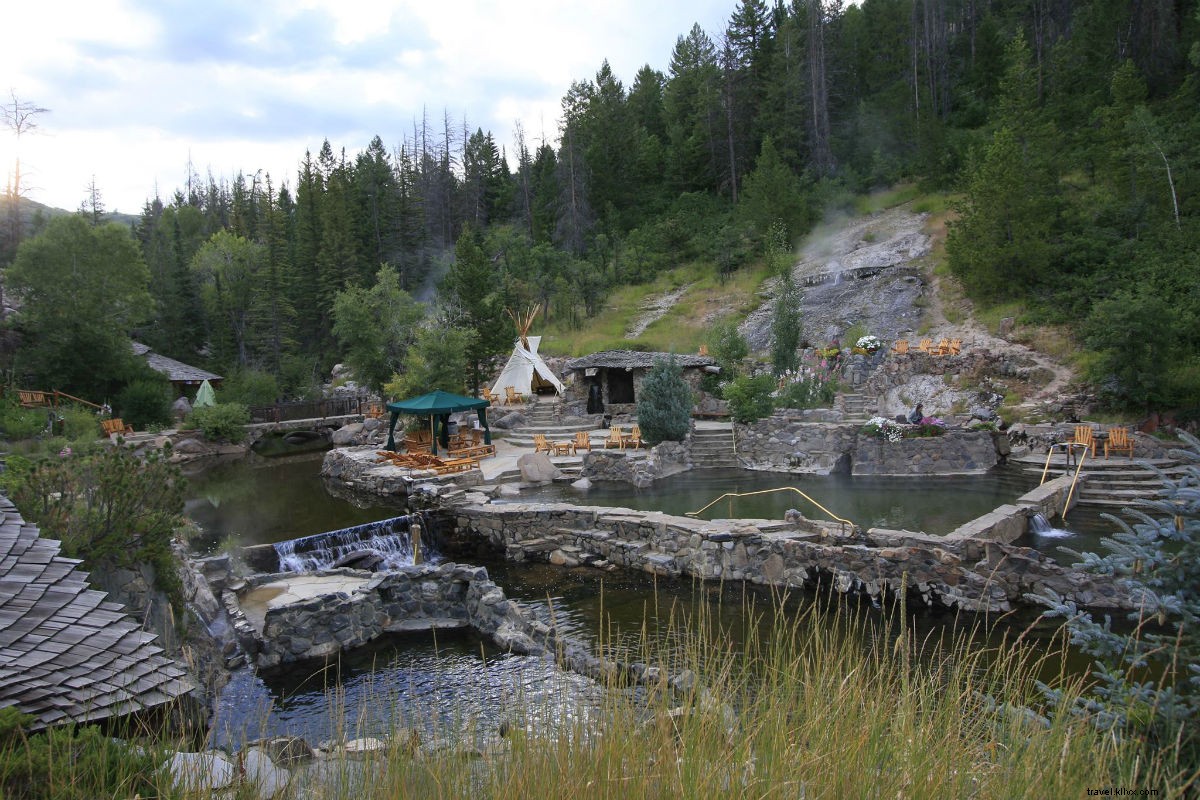 Elevate Your Adventure: Top Places to Visit in Colorado Year-Round