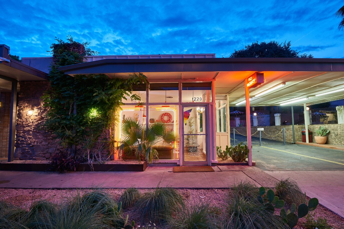 8 Stylish Austin Hotels Under $250/Night: Rooftop Pools, Fine Dining & More