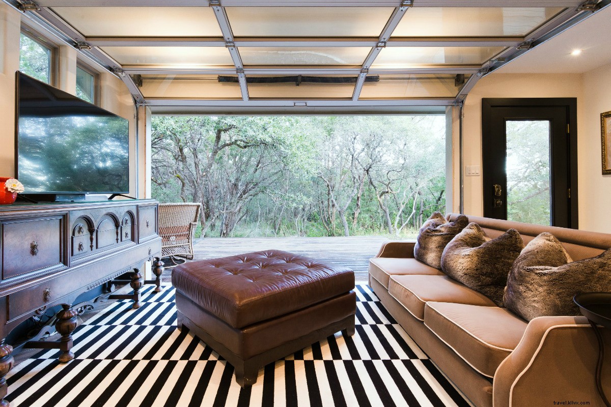 8 Stylish Austin Hotels Under $250/Night: Rooftop Pools, Fine Dining & More