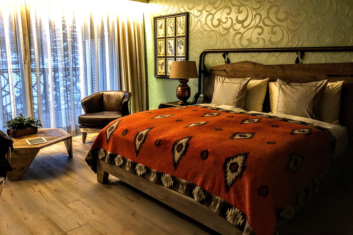 Sunny Slopes of Arosa: Switzerland s Charming Ski Haven Beyond St. Moritz