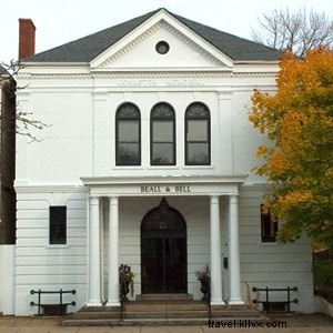 Quick Getaway Guide: Top Spots in New York s North Fork