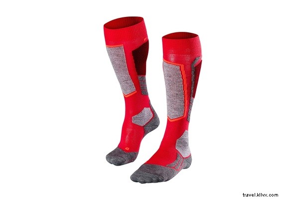 12 Must-Have Cold Weather Accessories for Your Epic Ski Adventure