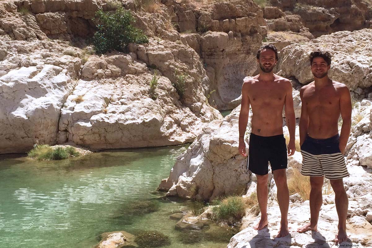 Wadi Shab Oman: Thrilling Swim Through Dead Ends – Unforgettable Adventure