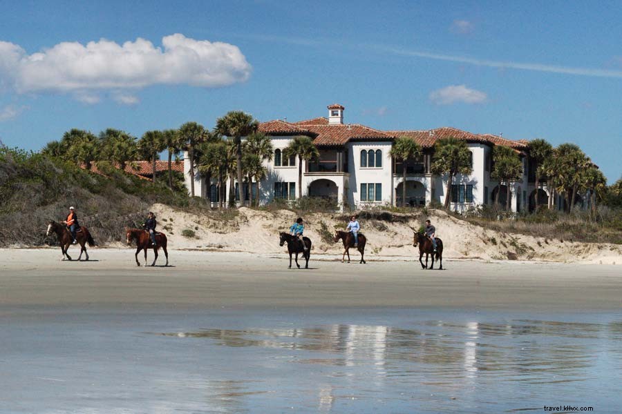 Endless Honeymoon Bliss: A Romantic Road Trip Along Georgia s Stunning Coast