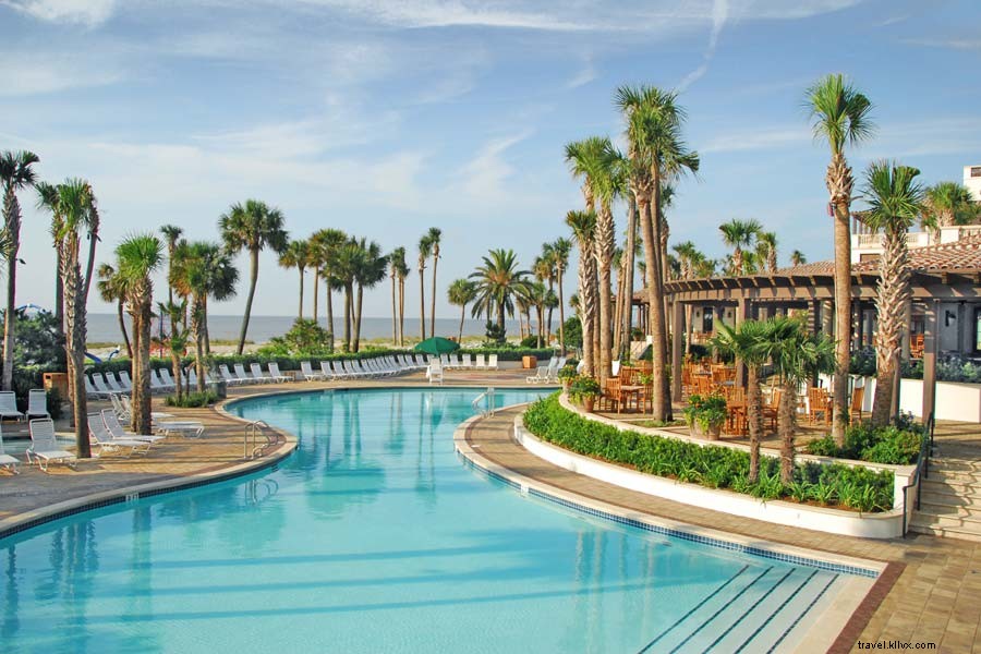 Endless Honeymoon Bliss: A Romantic Road Trip Along Georgia s Stunning Coast