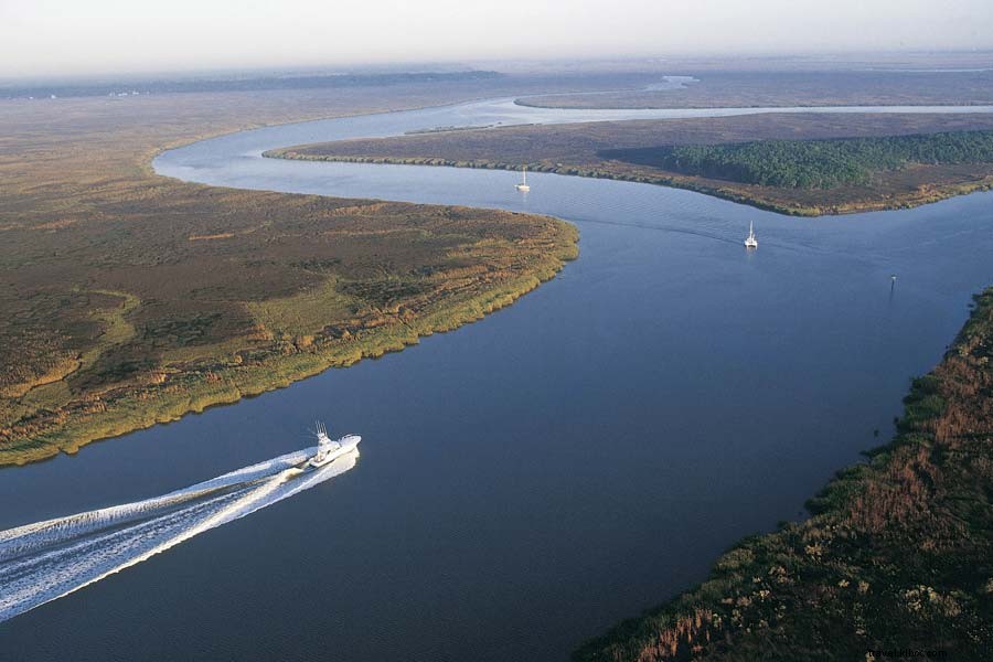 Endless Honeymoon Bliss: A Romantic Road Trip Along Georgia s Stunning Coast