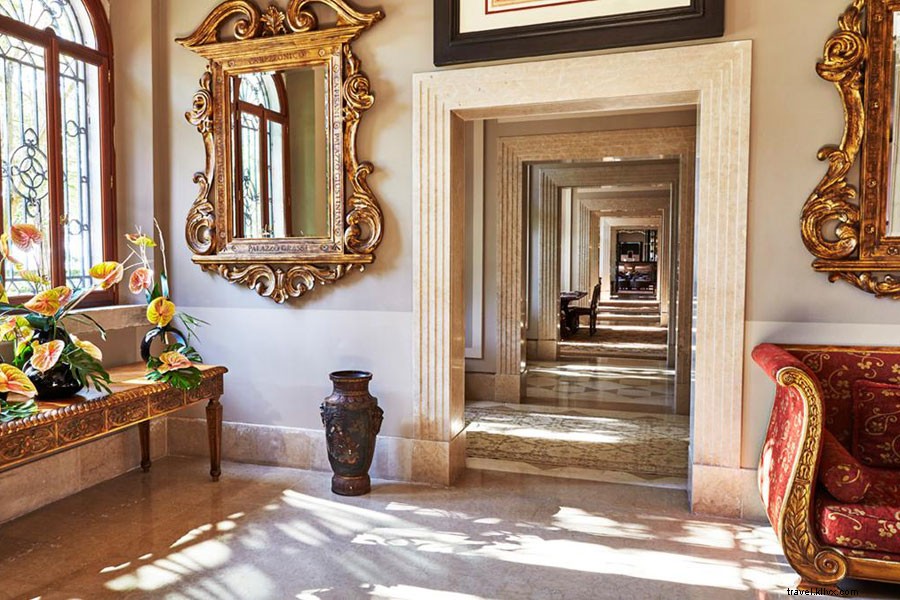 Venice s Hidden Gems: Artsy Sundials to Asylum Hotels Tourists Miss