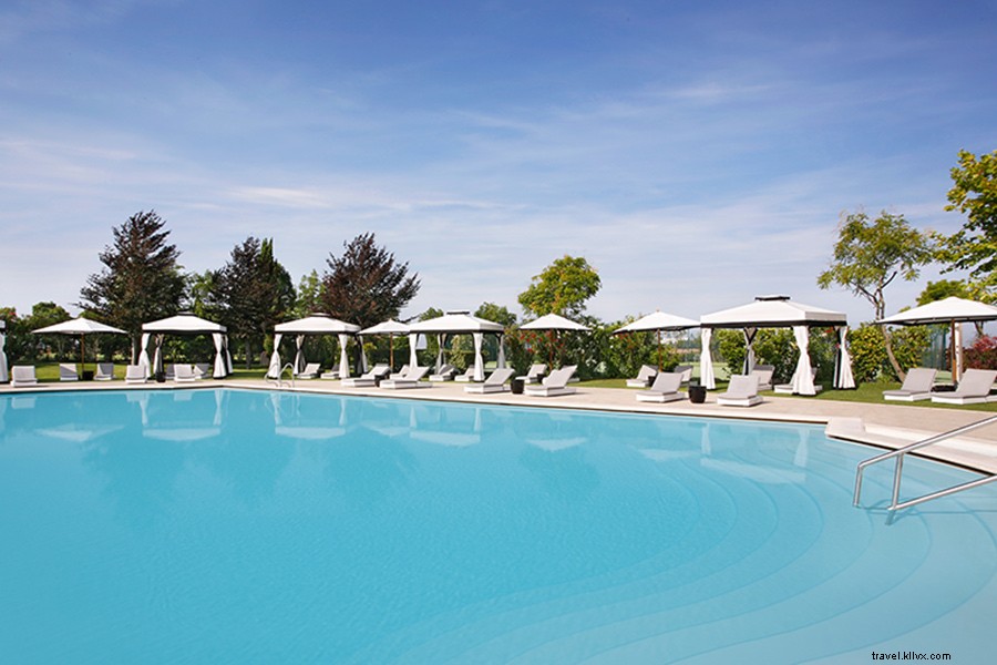 Venice s Hidden Gems: Artsy Sundials to Asylum Hotels Tourists Miss