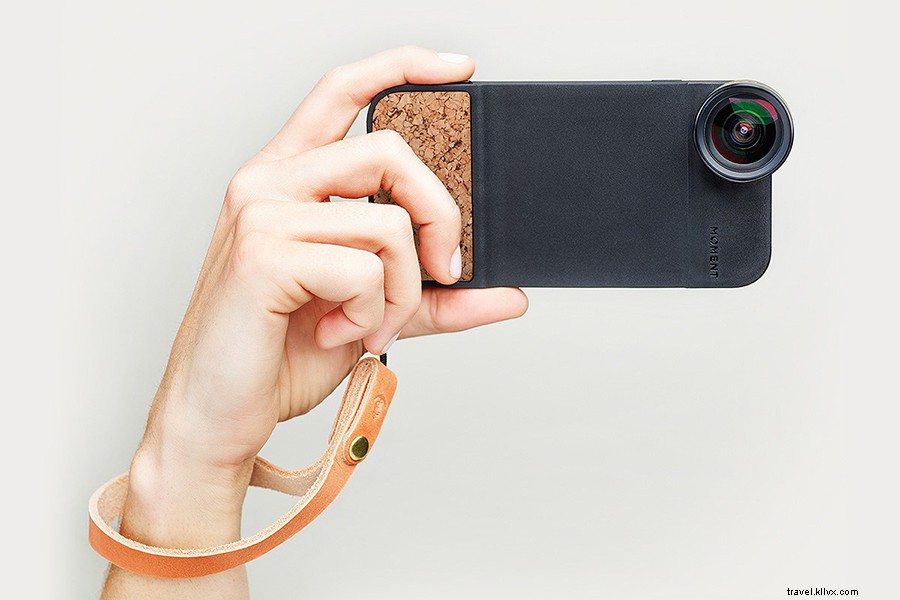 Snap Like a Pro: Top Smartphone Camera Accessories for Stunning Travel Photos