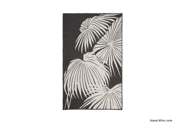 Lizzie Fortunato s 10 Must-Have Chic Travel Accessories