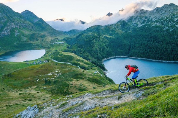 Fathom s Top Curated Links: October 8, 2016