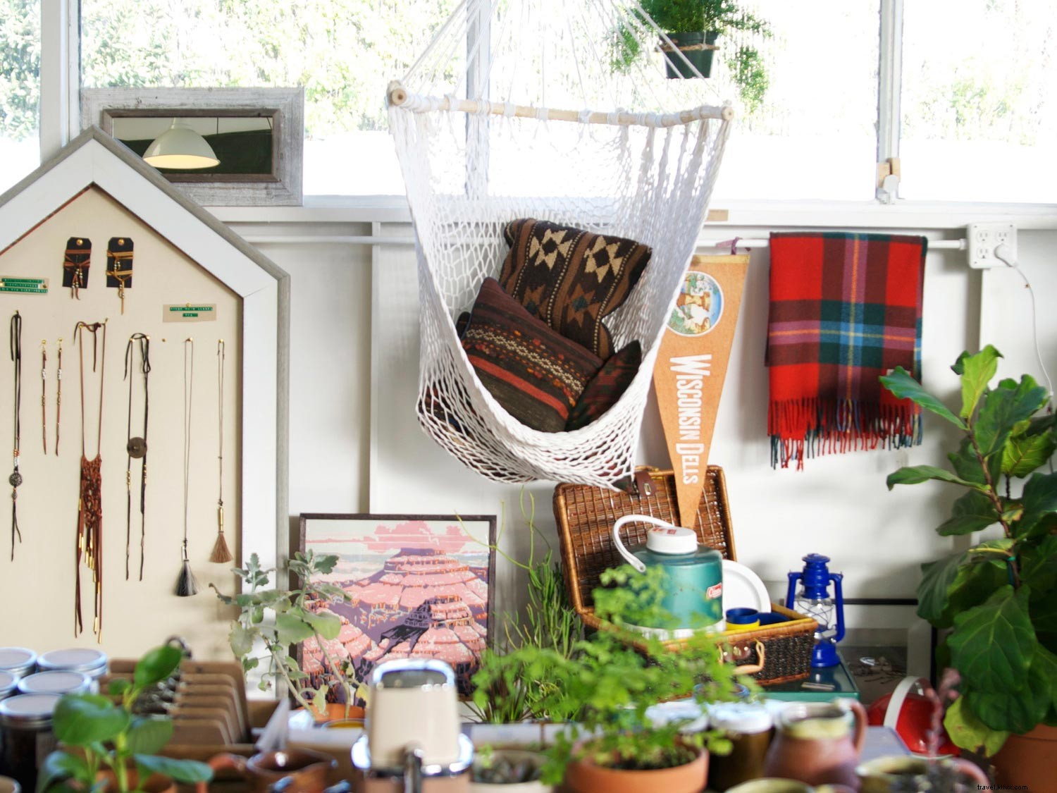 Curated Links We Love: April 18, 2015 Edition