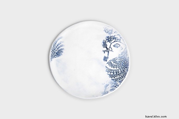 The Minimalist s Guide to Effortless Global Table Settings