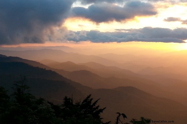 Kayak the Majestic Appalachians: Guided Adventures with the Sierra Club