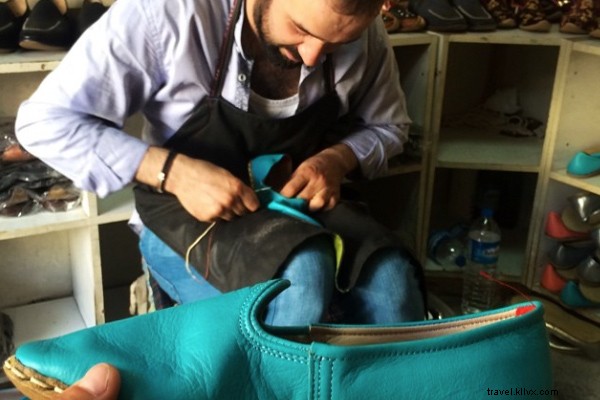 Our Favorite Links This Week: Airbnb Adventures & Stylish Sabah Shoes (Aug 16, 2014)