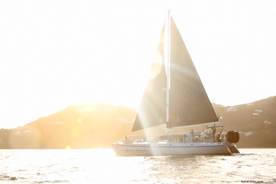 Ex-Pats Premieres on YouTube s Reserve Channel: Savannah Jane Buffett Explores Dream Lives Abroad