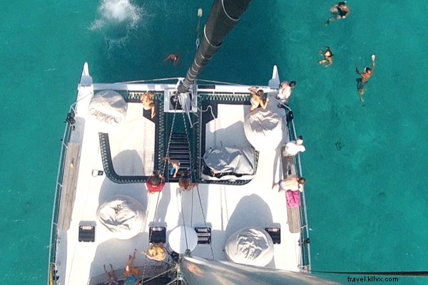 Ex-Pats Premieres on YouTube s Reserve Channel: Savannah Jane Buffett Explores Dream Lives Abroad