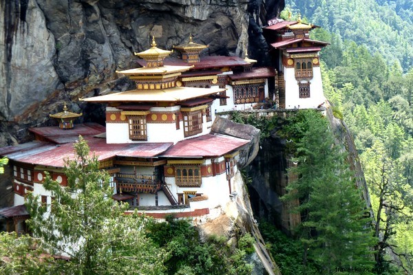 Unforgettable Bhutan Adventures: Textiles, Biking, and Himalayan Wonders