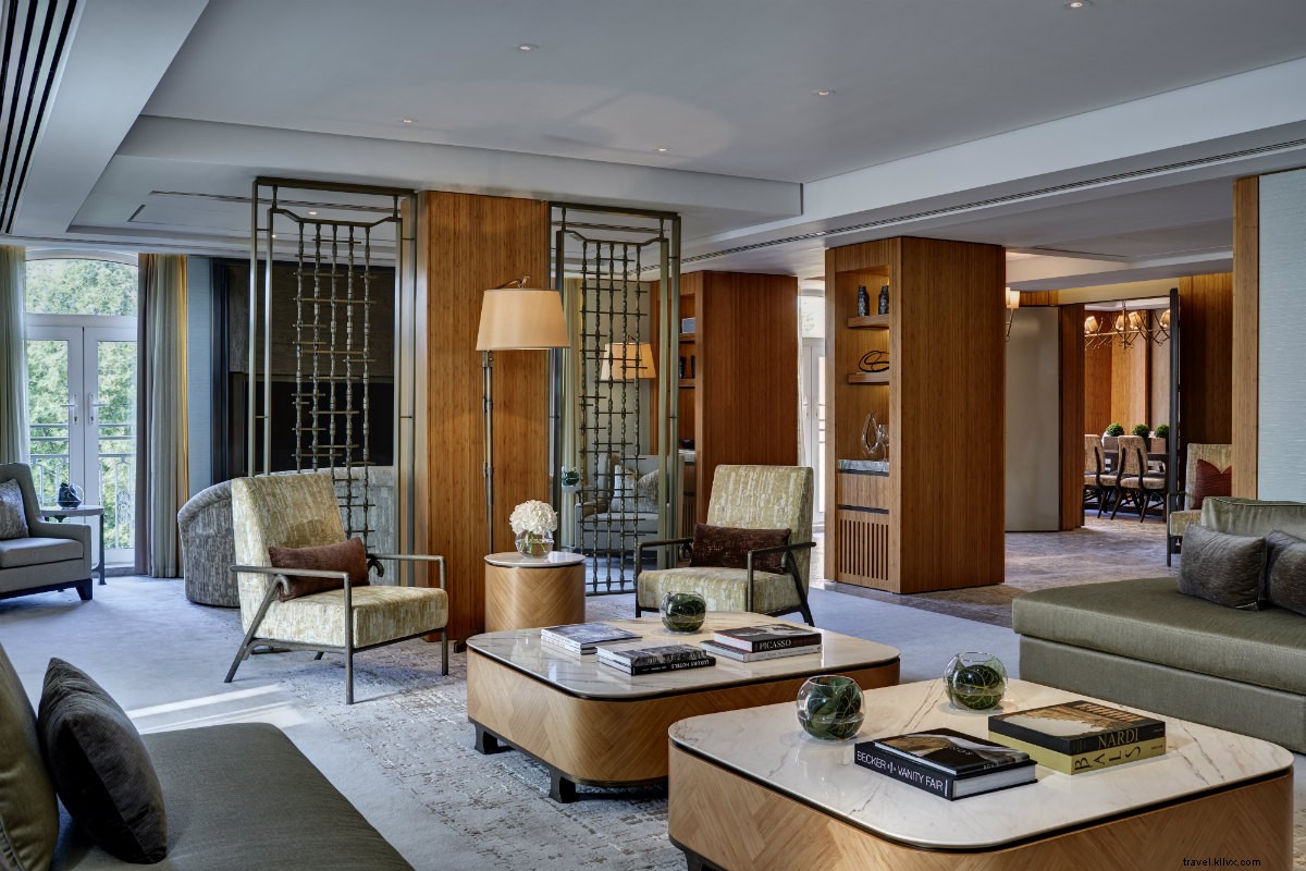 London s Finest Mega-Suites: Luxurious Havens for Royals and Groups
