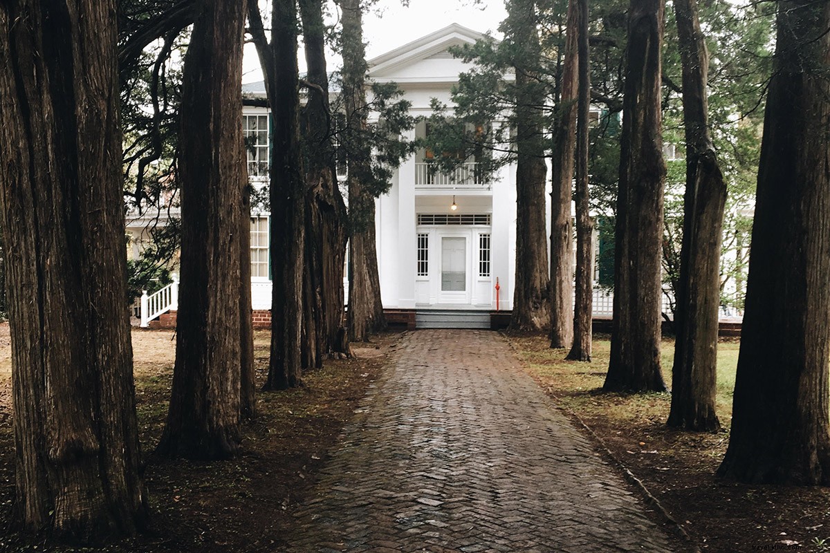 Oxford, Mississippi: Irresistible Southern Food and College Football Charm