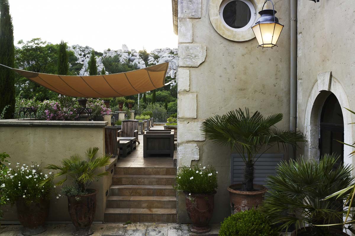 Provence Luxury Redefined: Oustau de Baumanière & La Cabro d Or Merge for Double Delight