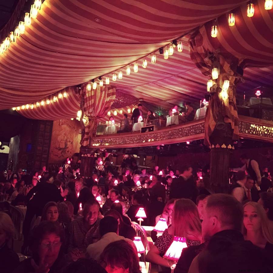 Moulin Rouge Paris: Essential Tips for Champagne, Cabaret Shows, and Nightlife Etiquette