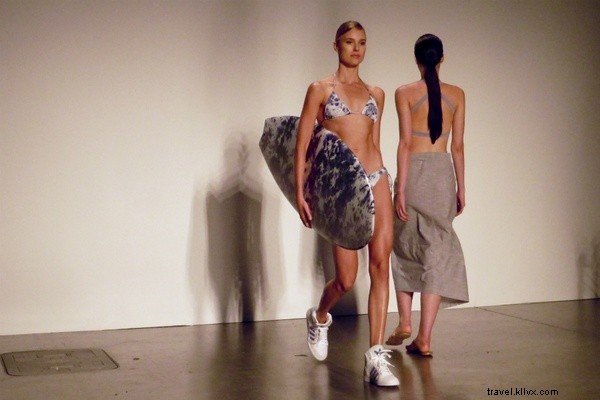 Honolulu Fashion Idyll: Tropical Paradise Meets Haute Couture