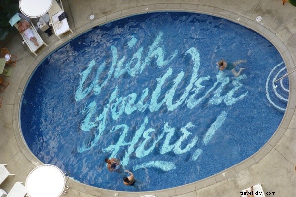 Honolulu Fashion Idyll: Tropical Paradise Meets Haute Couture