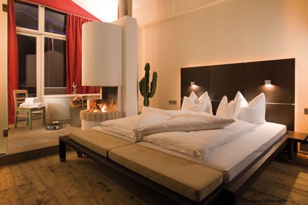 Ultimate Skiing and Après-Ski Guide in St. Anton, Austrian Alps