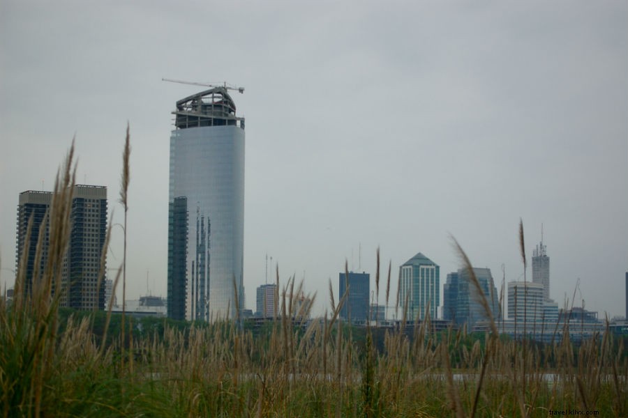 Braving Rain and Cold: Chasing Iconic Street Food Sandwiches in Buenos Aires