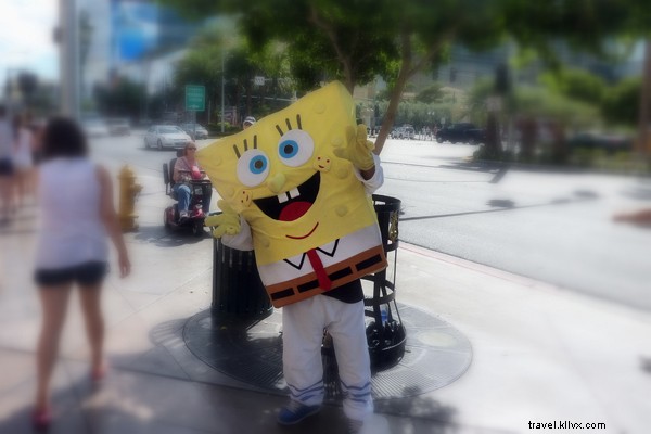 A New Yorker s Unexpected Love for Las Vegas: Short Skirts, Epic Nights, and Instant Friendships from Encore s 29th Floor