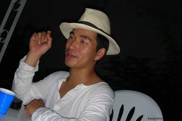 Jeffrey Lee s Stylish Packing List: Art Dealer s Guide to Business & Pleasure