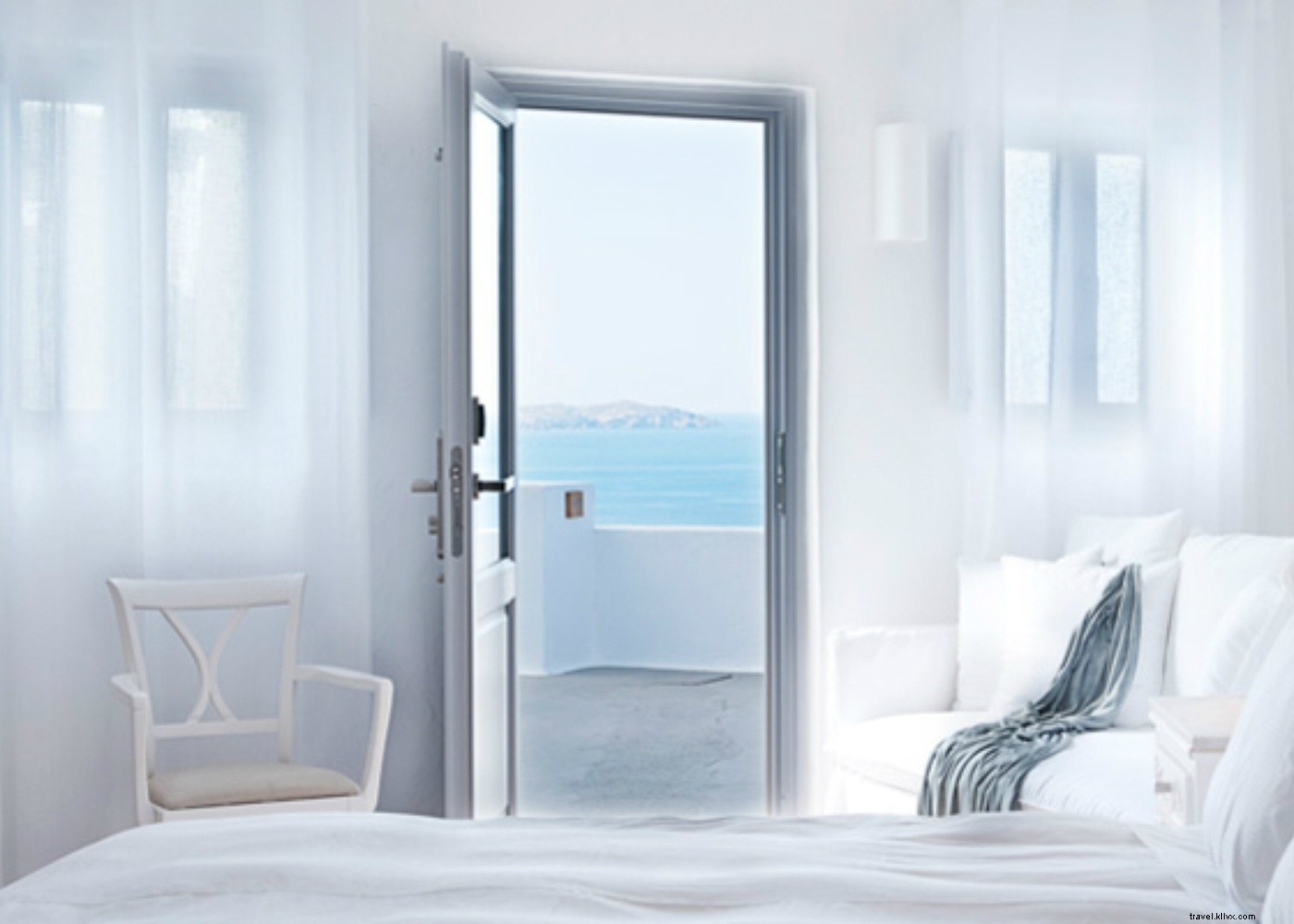 First-Time Greece Getaway: Santorini & Mykonos Summer Highlights