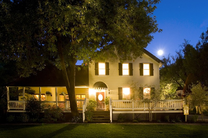 Unwind in Sonoma Serenity: A Luxurious Stay at Farmhouse Inn